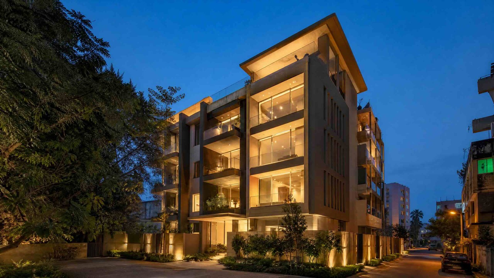 Residential and commercial property in Kolkata